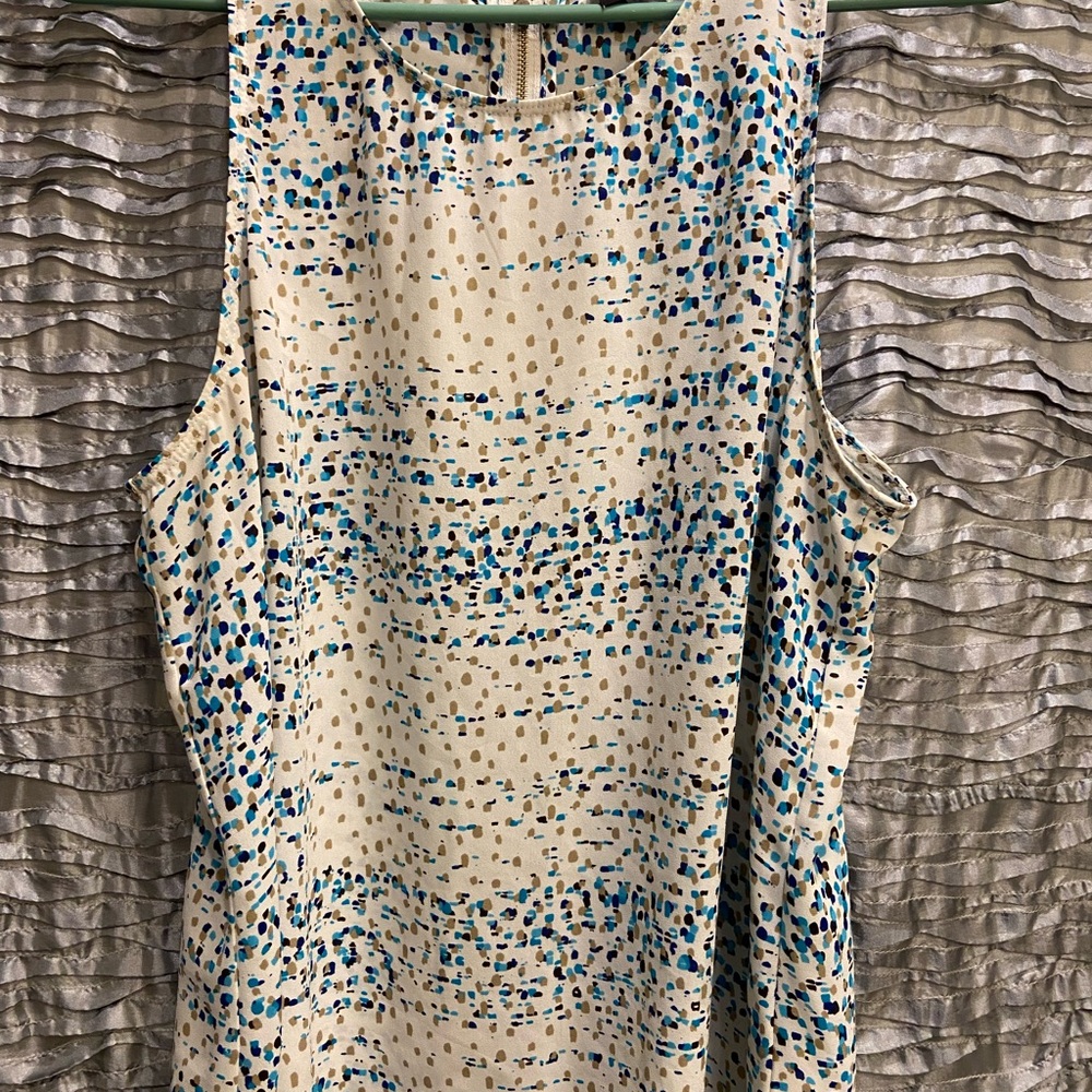 Apt. 9 Blue and Cream Patterned Sleeveless Blouse Size PL